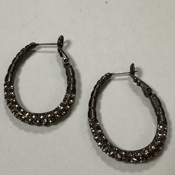 Brighton Pebble Pave Crystal  Necklace, Bracelet and Earring Set - Picture 10 of 12